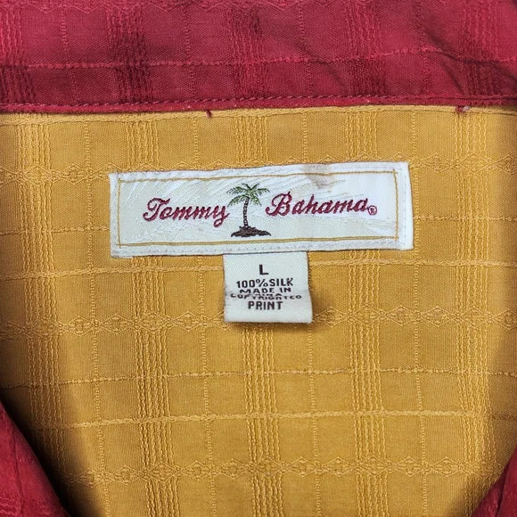 Tommy Bahama Short Sleeve Silk Button Down Large - Picture 4 of 4